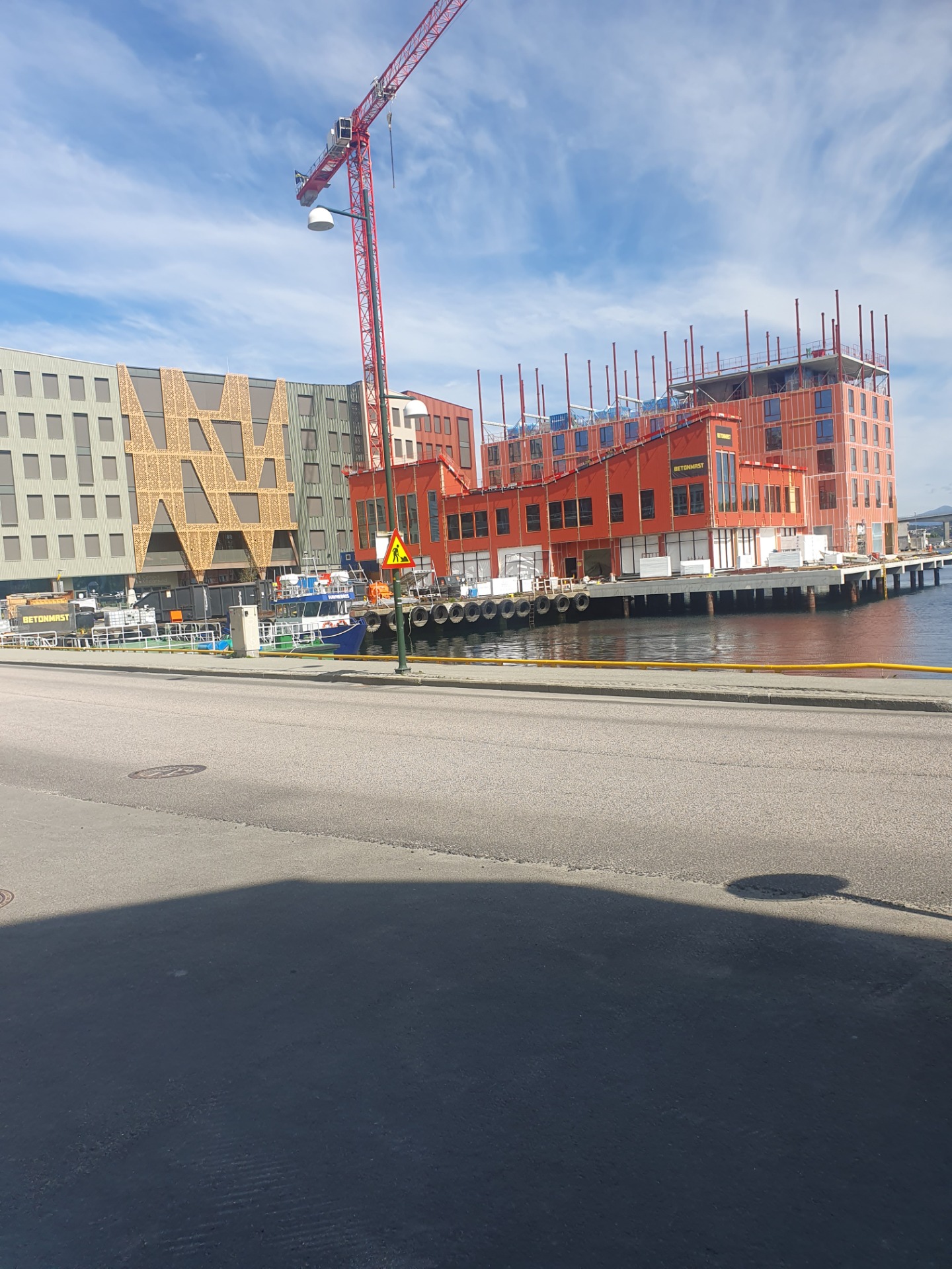 Utsikt mot Campus Kristiansund og nye Campus Quality Hotel